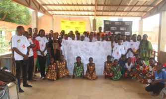 Hygiène menstruelle : Amnesty Burkina sensibilise jeunes filles et garçons au Centre Wamdé
